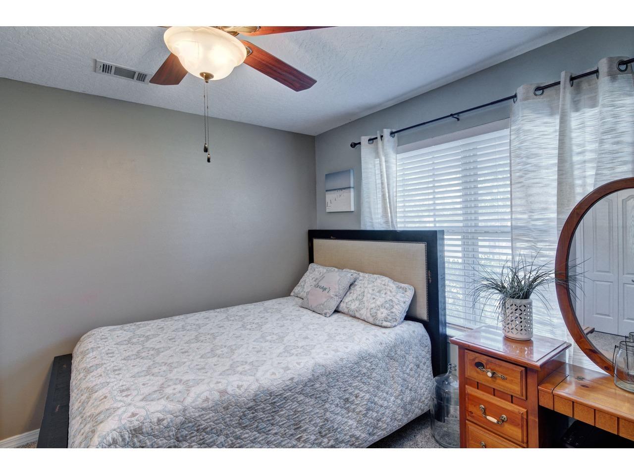 JACKS S/D - Residential