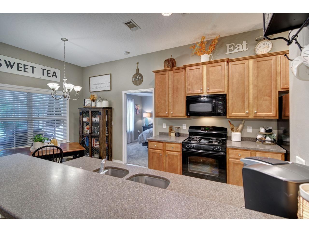 JACKS S/D - Residential