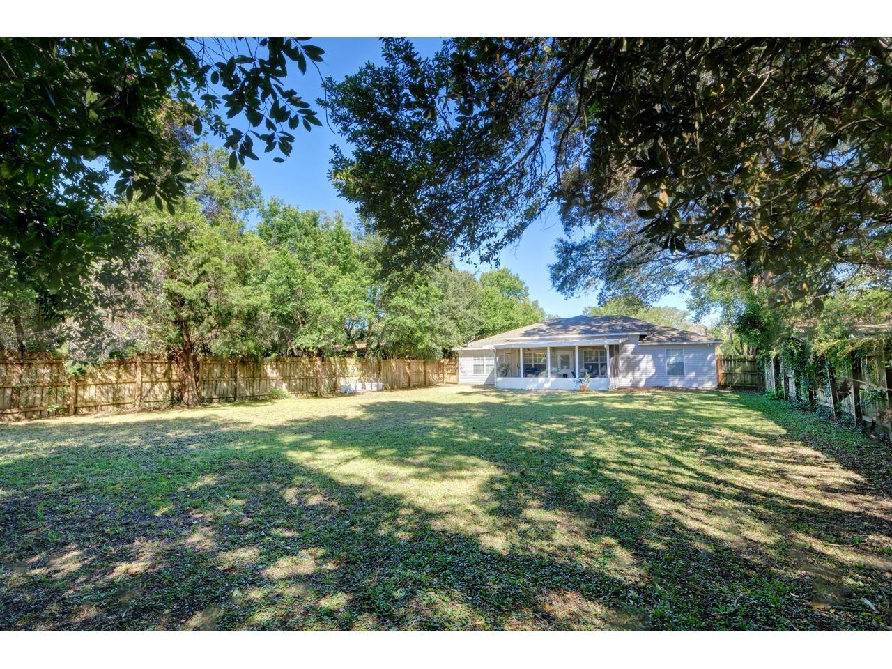 JACKS S/D - Residential