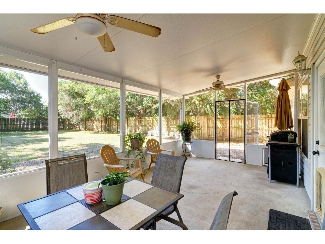 JACKS S/D - Residential