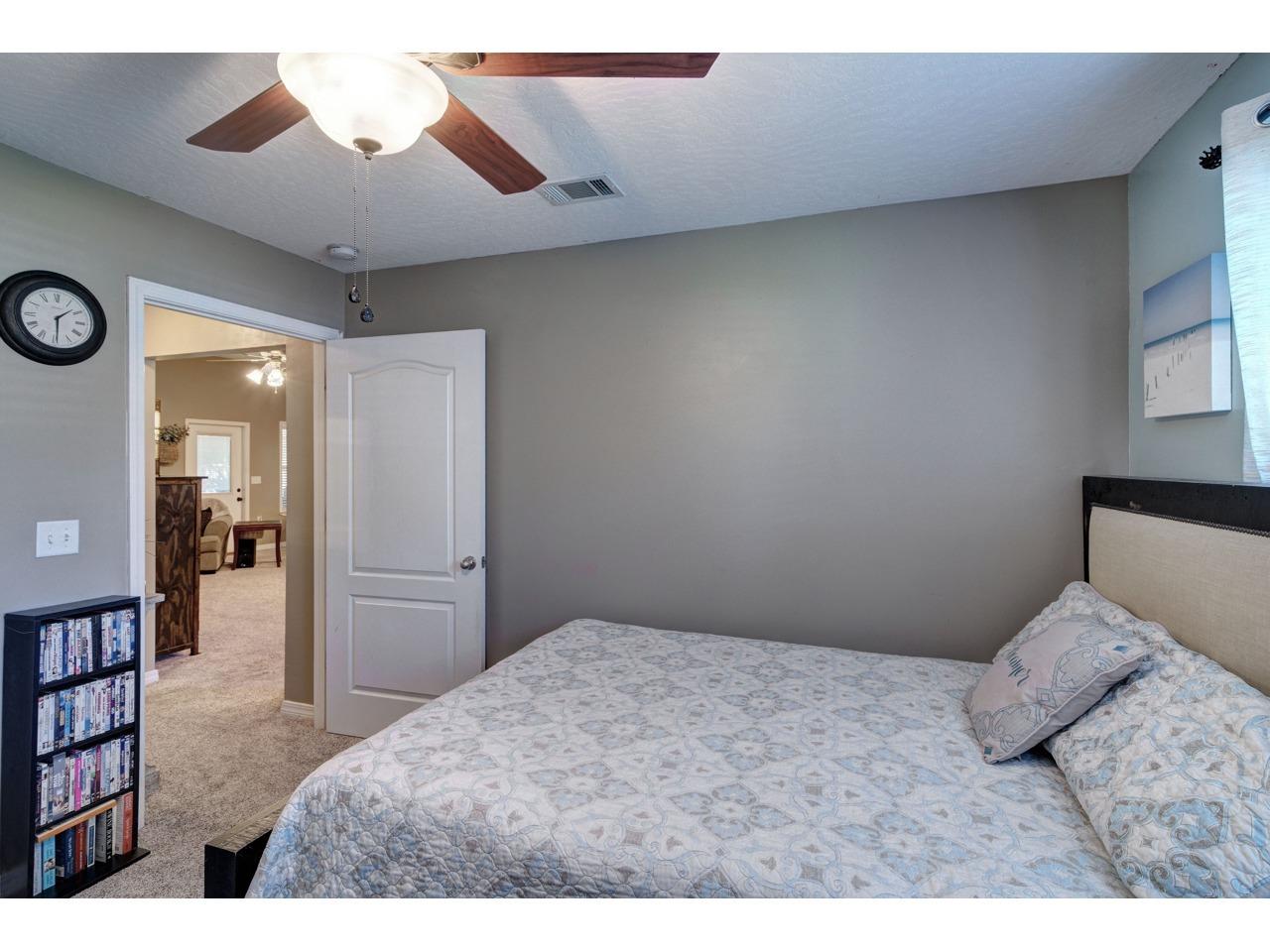 JACKS S/D - Residential