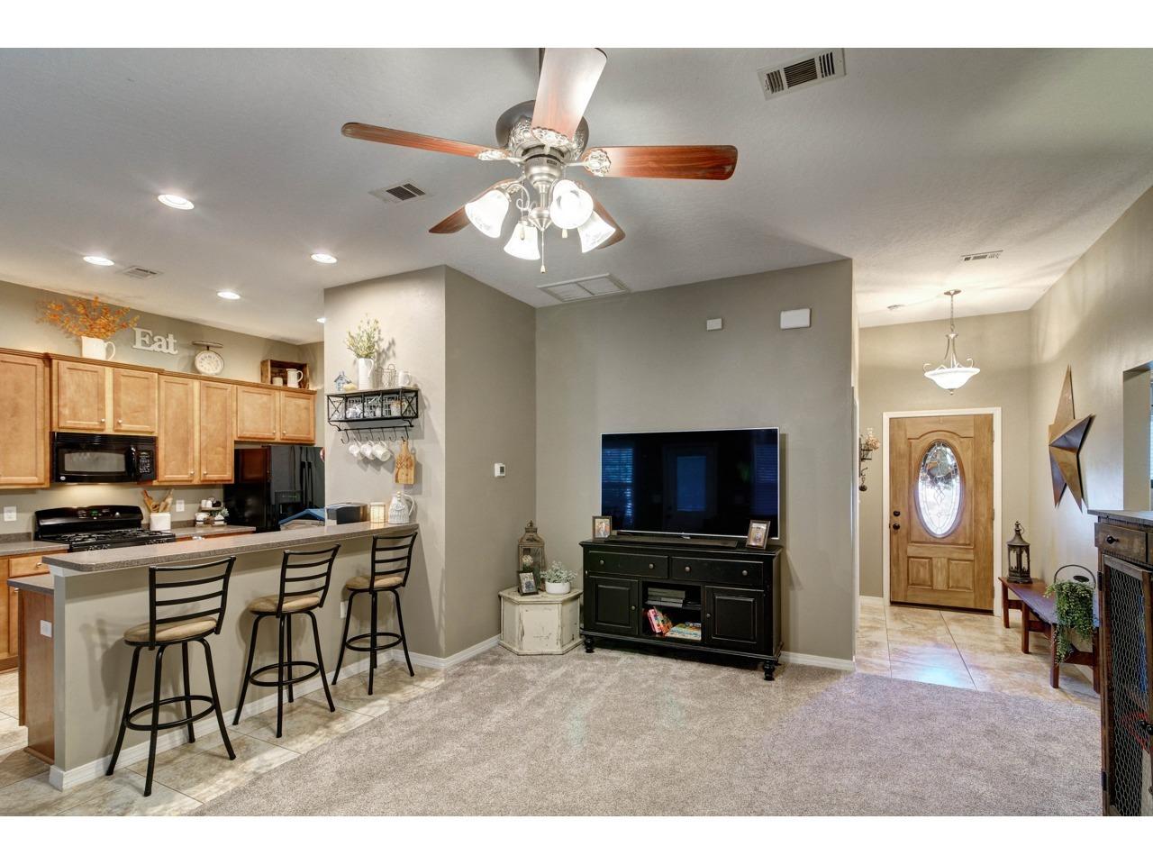 JACKS S/D - Residential