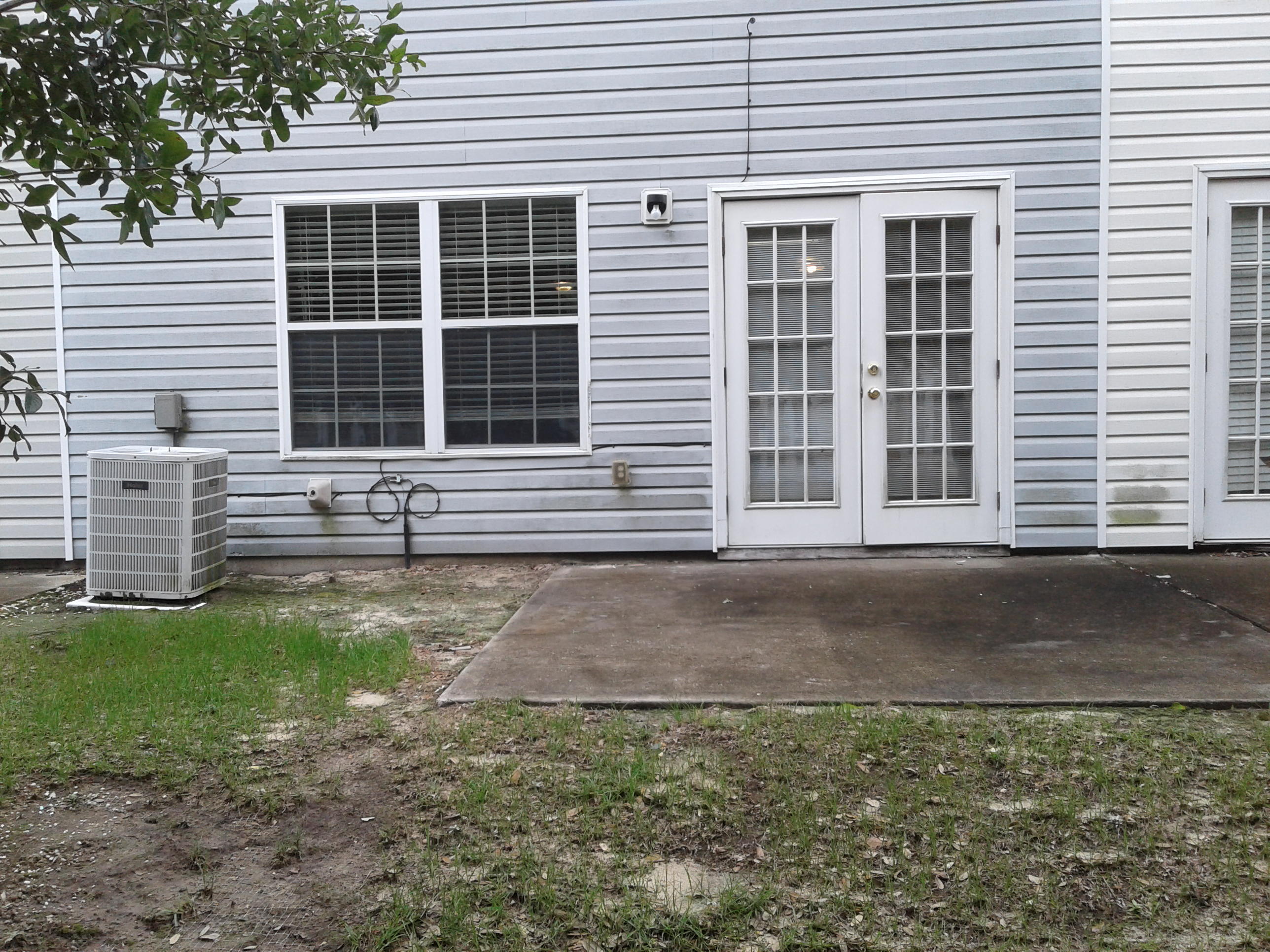 ROLLING PINES - Residential Lease