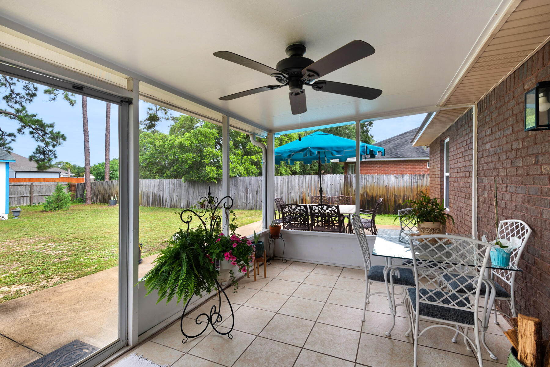 MELISSA OAKS - Residential