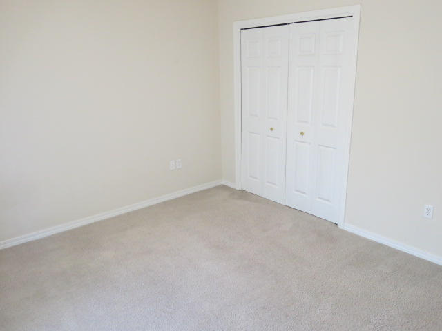 COLLEGE COURT 1ST ADDN - Residential Lease