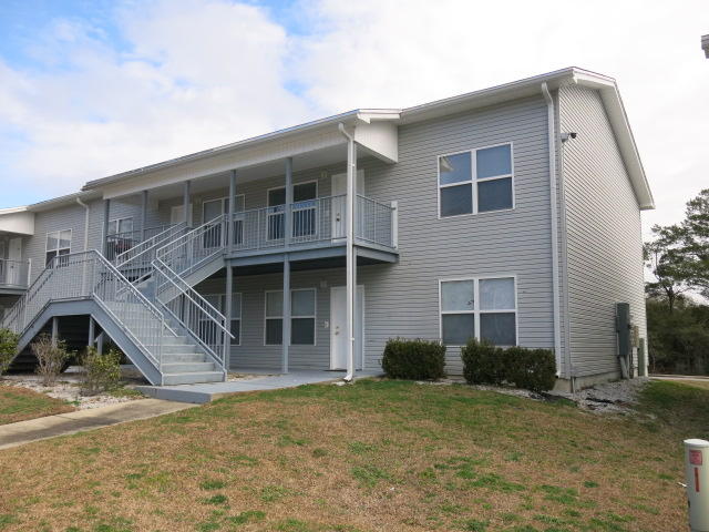 COLLEGE COURT 1ST ADDN - Residential Lease