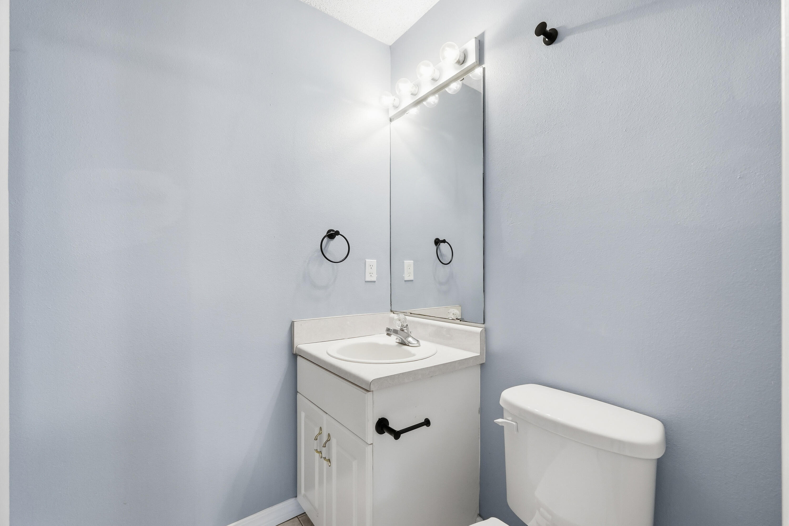 DOMENICAS COVE T/H - Residential