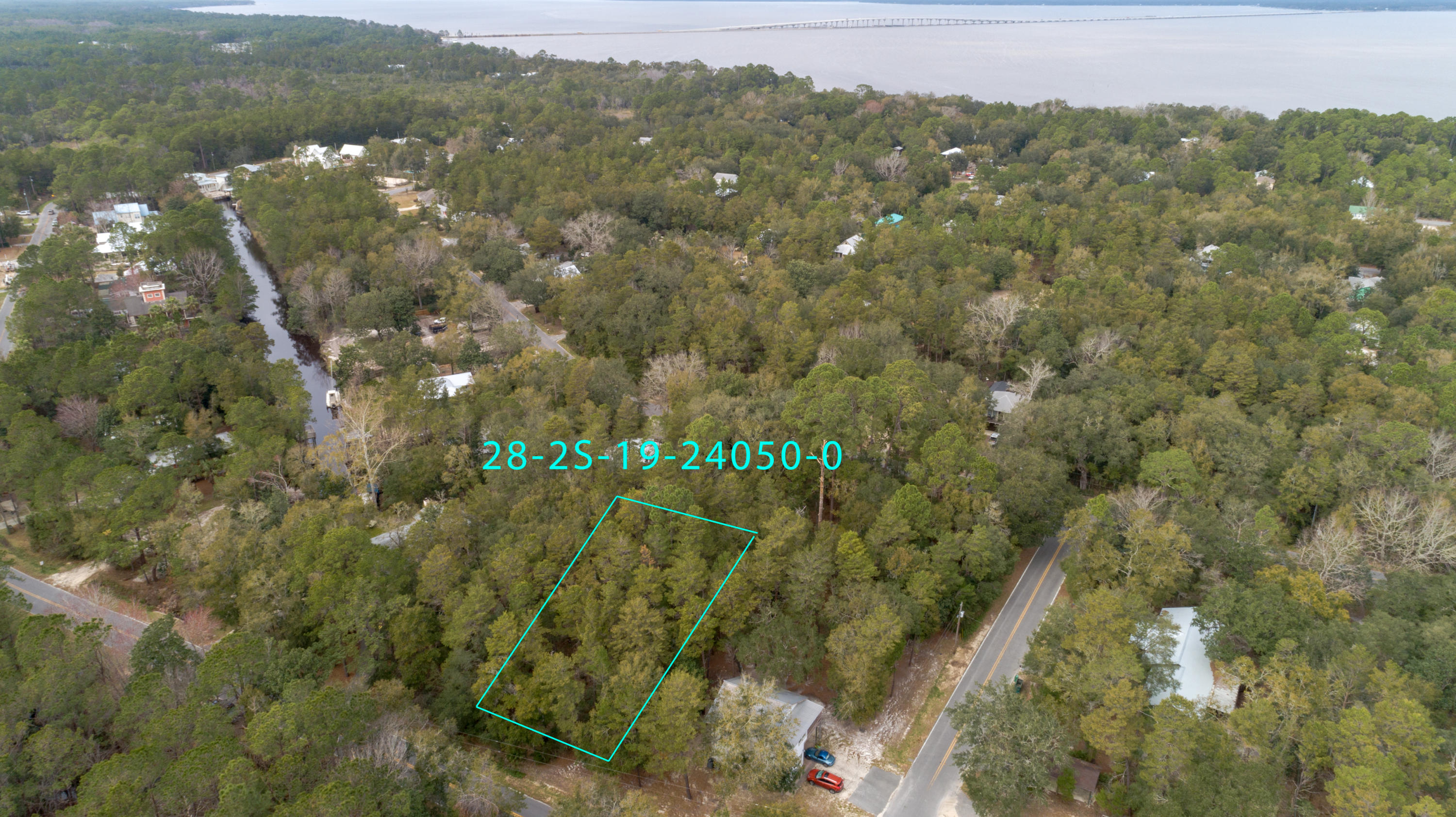 Incredible home site in beautiful Point Washington! Large parcel measuring 75 ft x 150 ft offer the opportunity to develop your dream home! Located within minutes of the bay, enjoy all the outdoor living South Walton has to offer. Point Washington is conveniently located near Grayton Beach as well as the rest of 30A! Do not miss the opportunity to own this unique homesite!