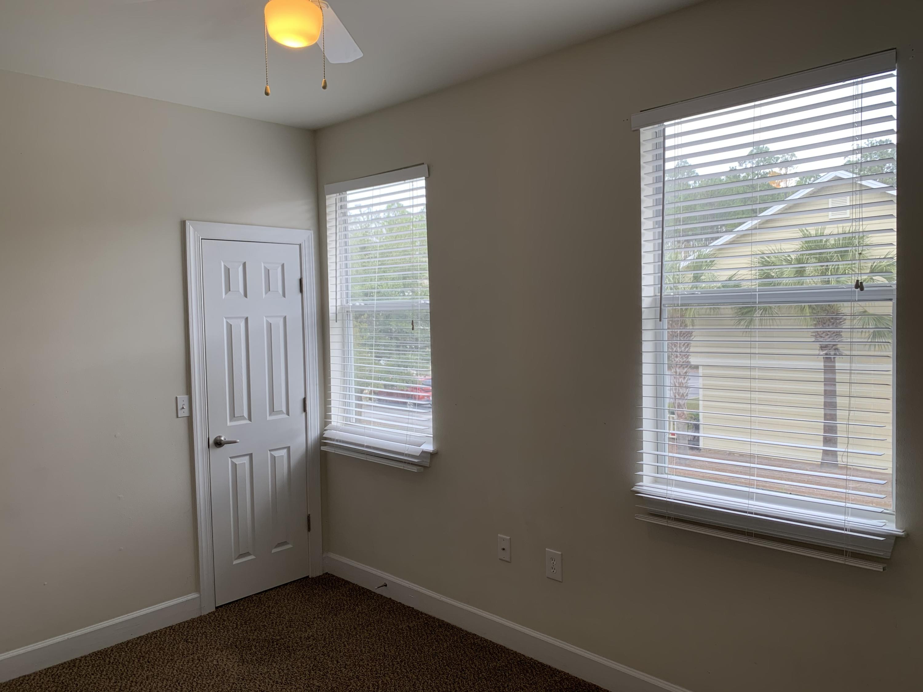 PALMS OF FREEPORT - Residential Lease