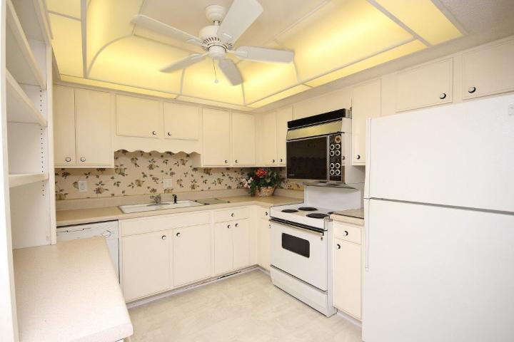 HIDDEN COVE T/H - Residential Lease
