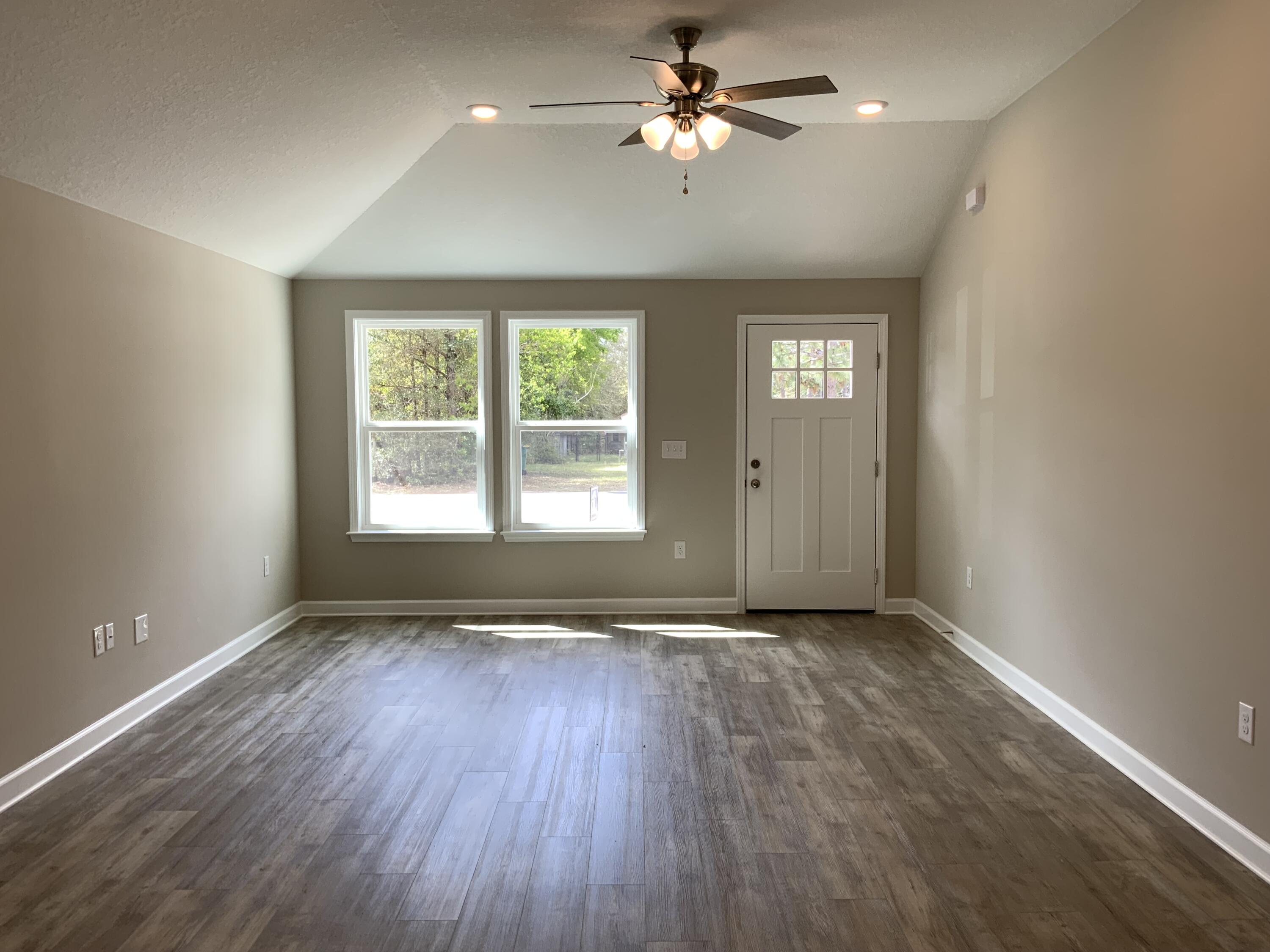 MORRIS ADDN TO CRESTVIEW - Residential