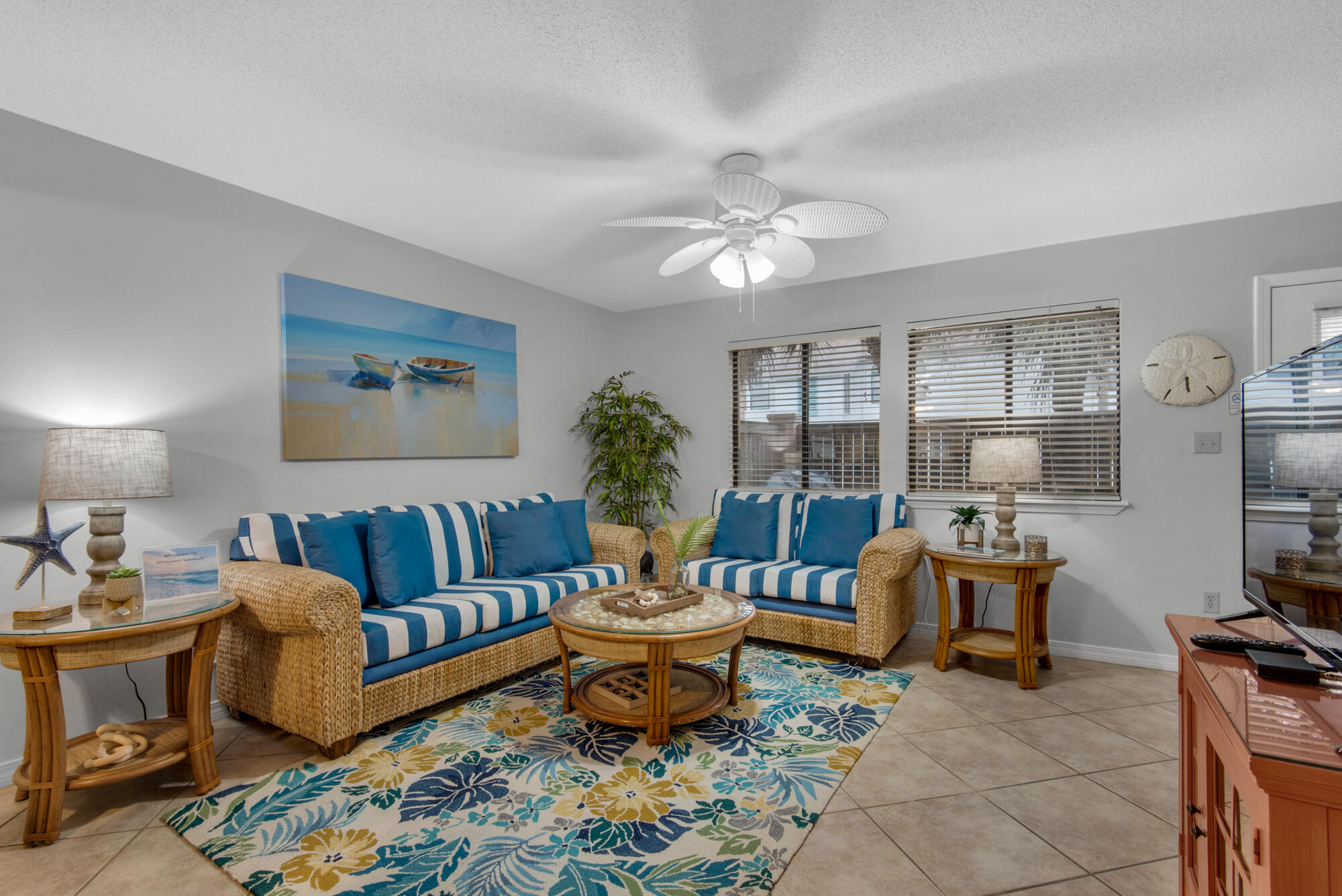 SUGAR BEACH T/H - Residential