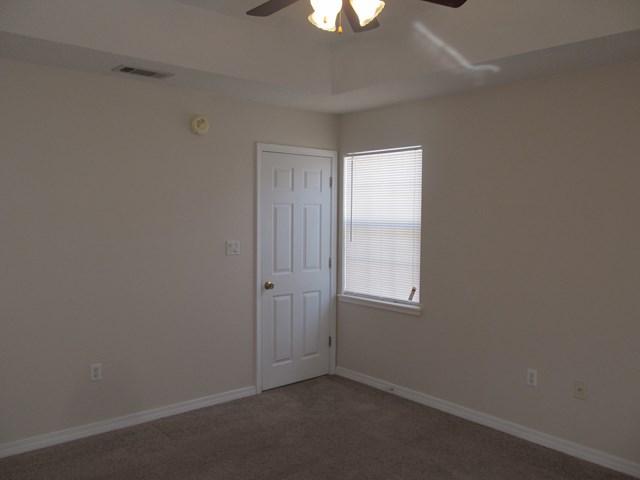 METES & BOUNDS - Residential Lease