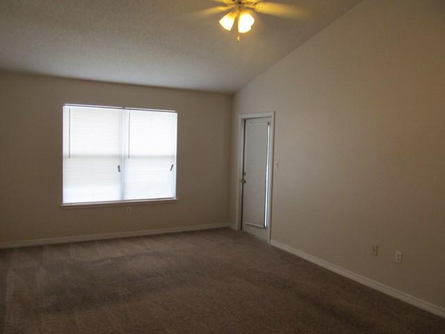 METES & BOUNDS - Residential Lease