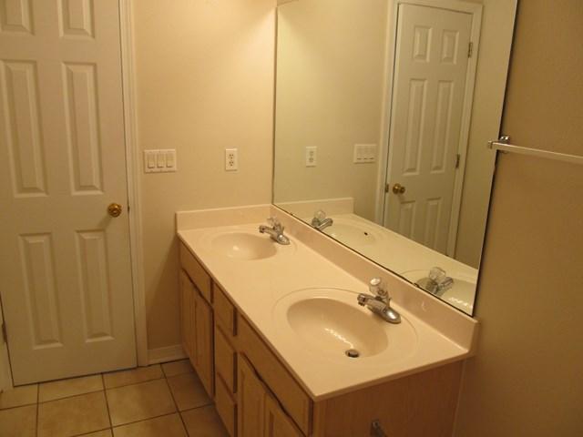 METES & BOUNDS - Residential Lease