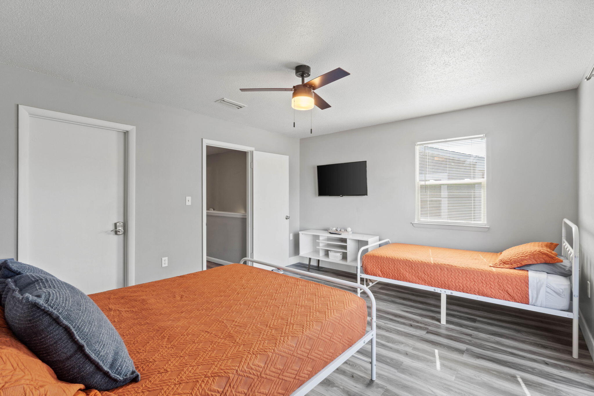 SCOTTWOOD - Residential