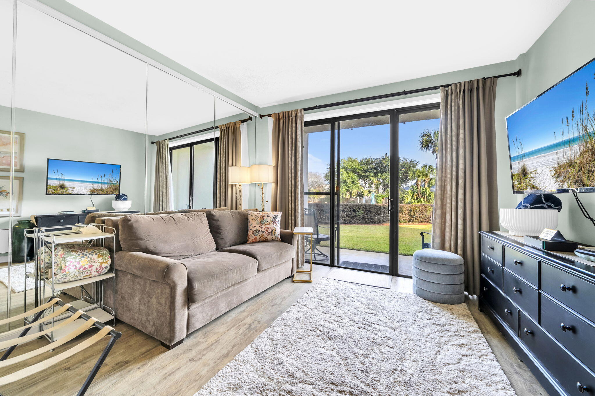 PIRATES BAY PH 1 - Residential