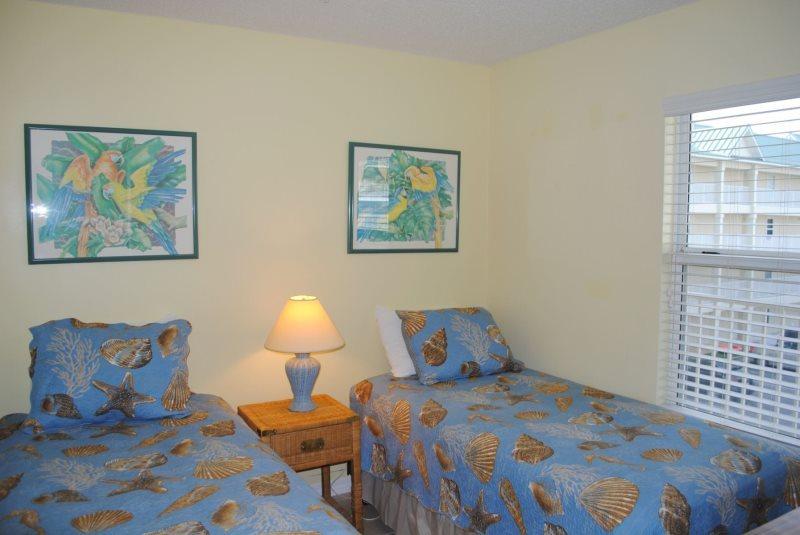 MARAVILLA CONDO 2 - Residential