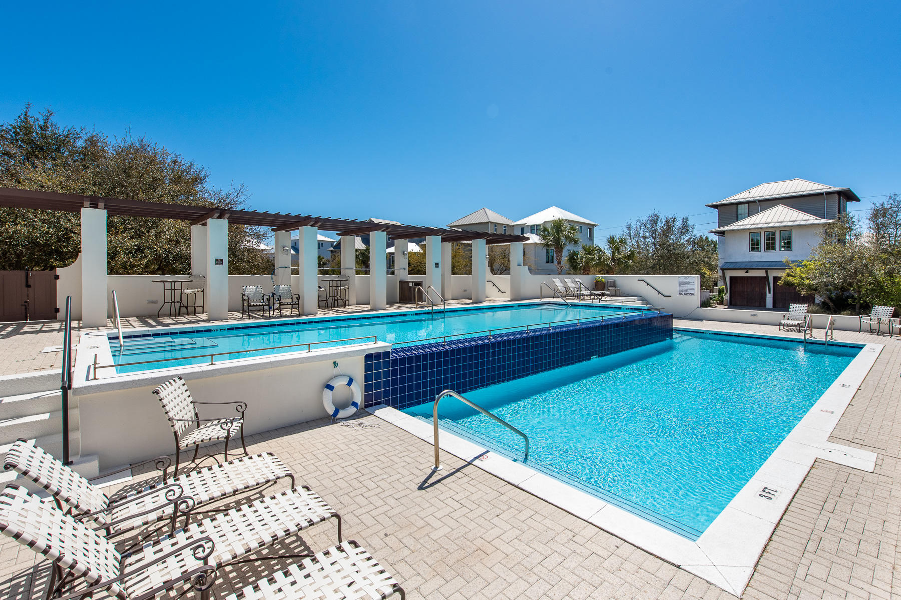SEANEST VILLAGE - Residential
