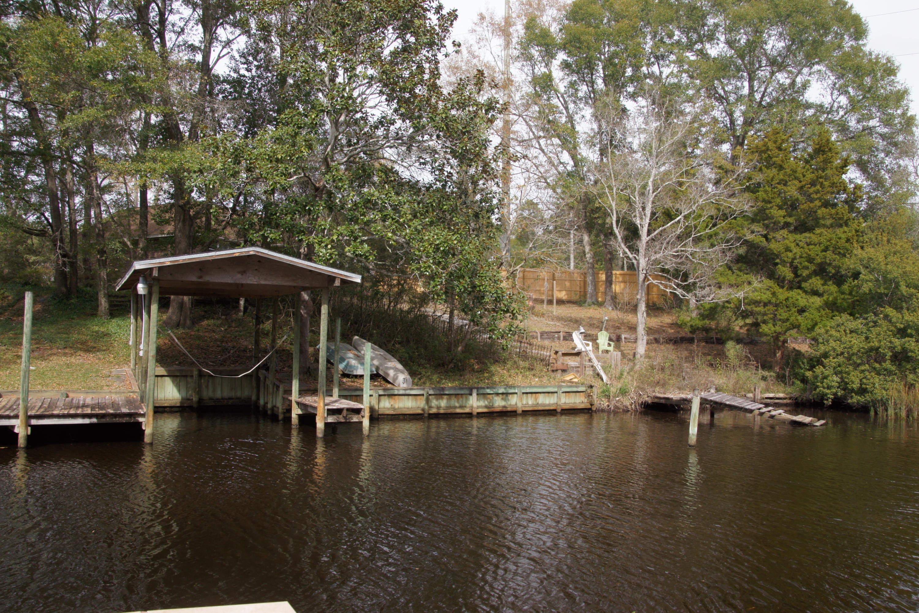 EDGEWATER VILLAGE - Land