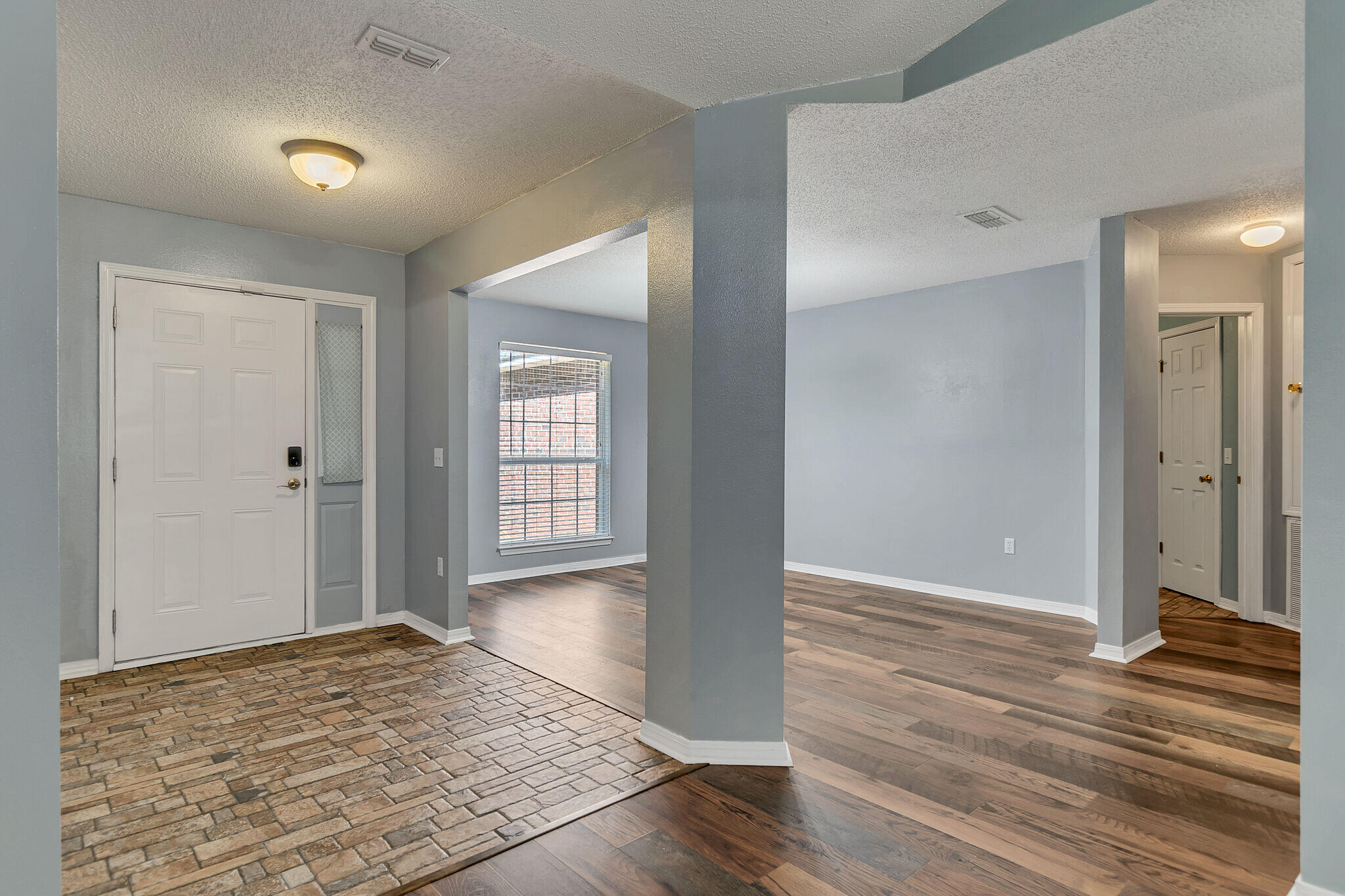 COUNTRYWOOD EST - Residential Lease