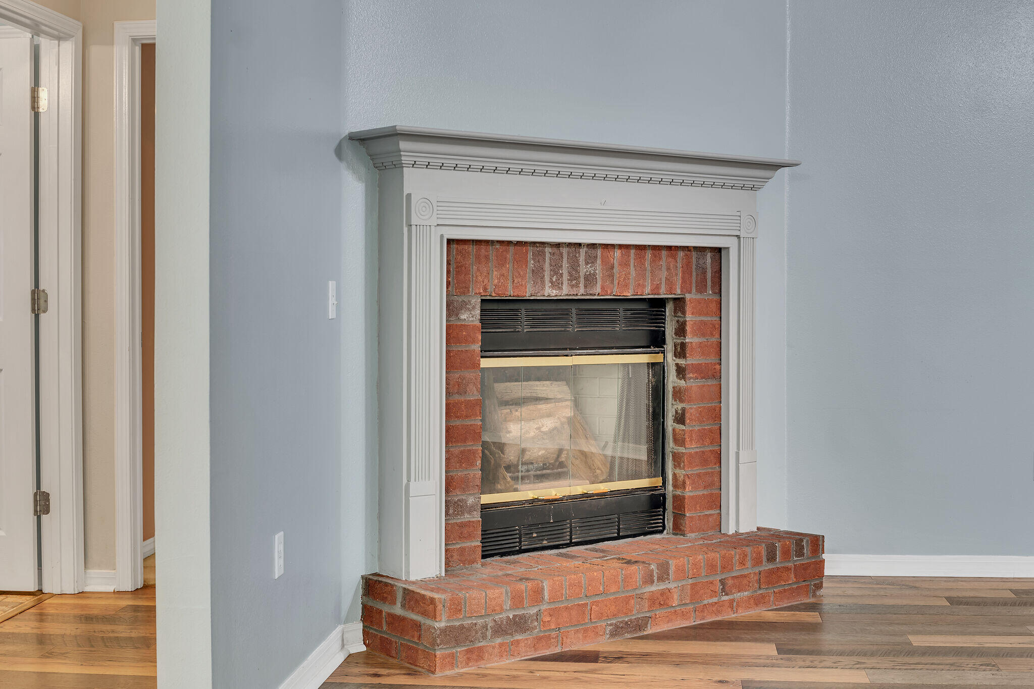 COUNTRYWOOD EST - Residential Lease