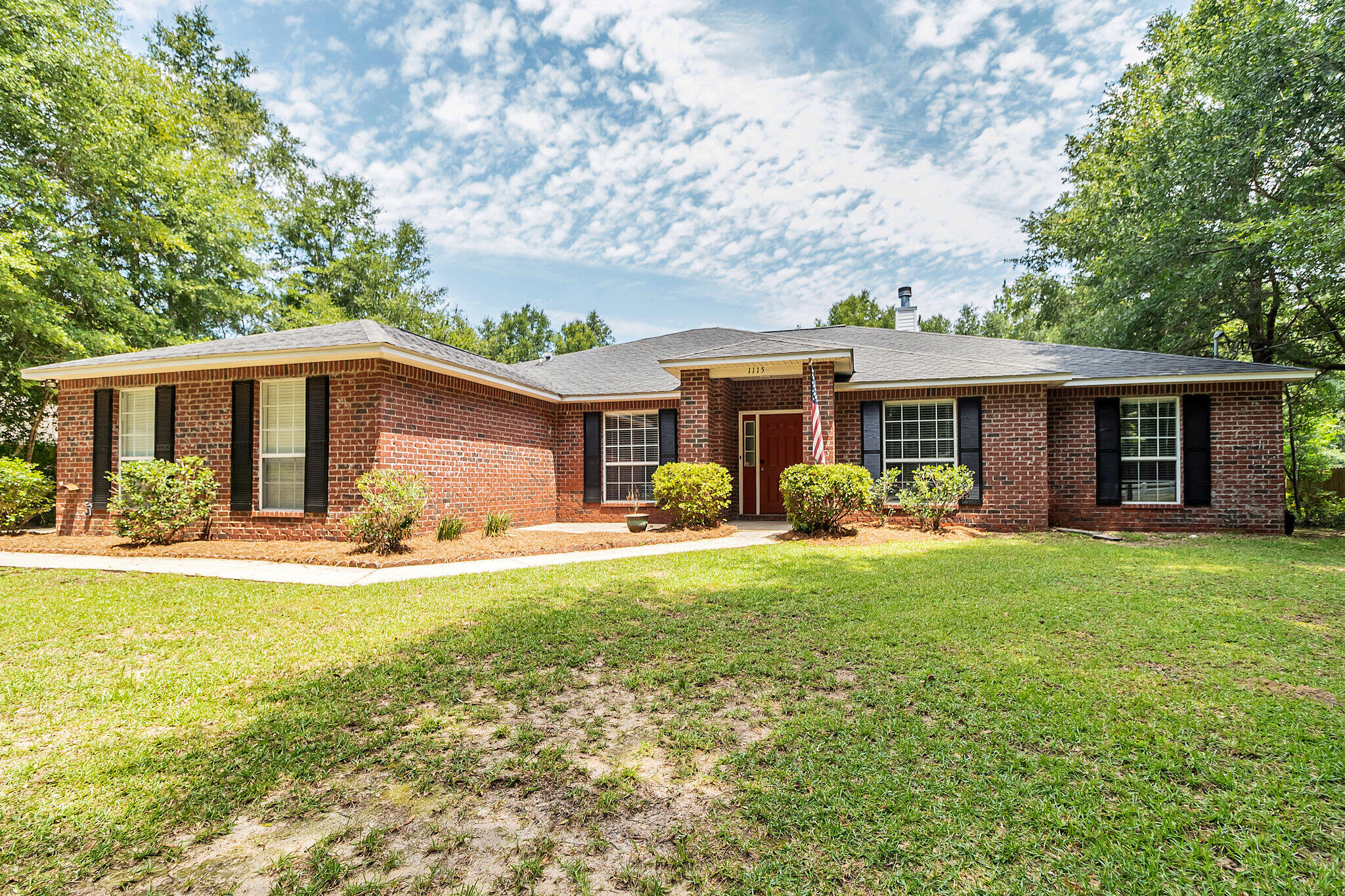 COUNTRYWOOD EST - Residential Lease