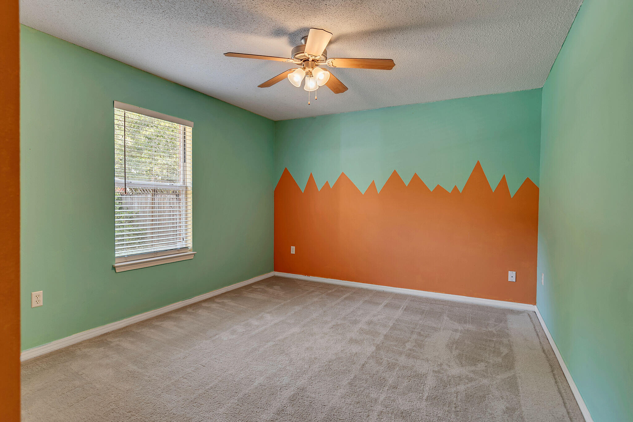 COUNTRYWOOD EST - Residential Lease