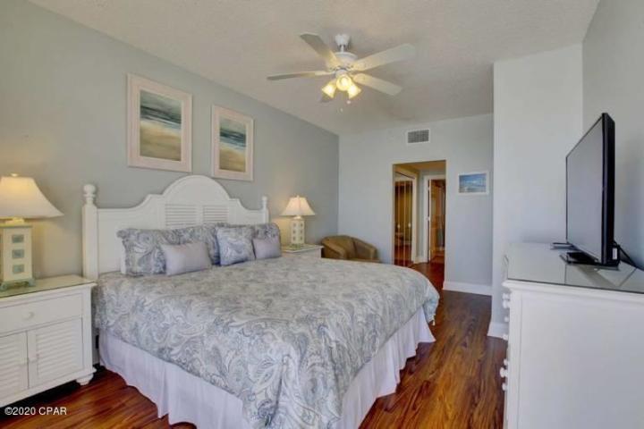 MAJESTIC BEACH TOWERS II - Residential
