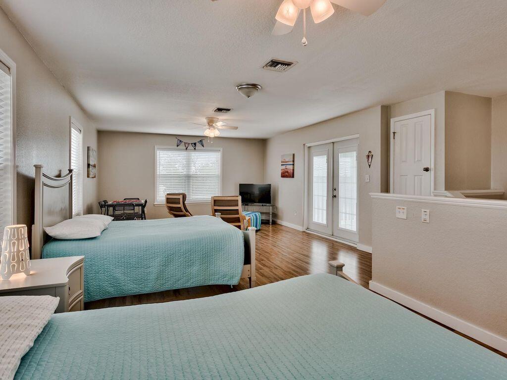 CRYSTAL BEACH - Residential