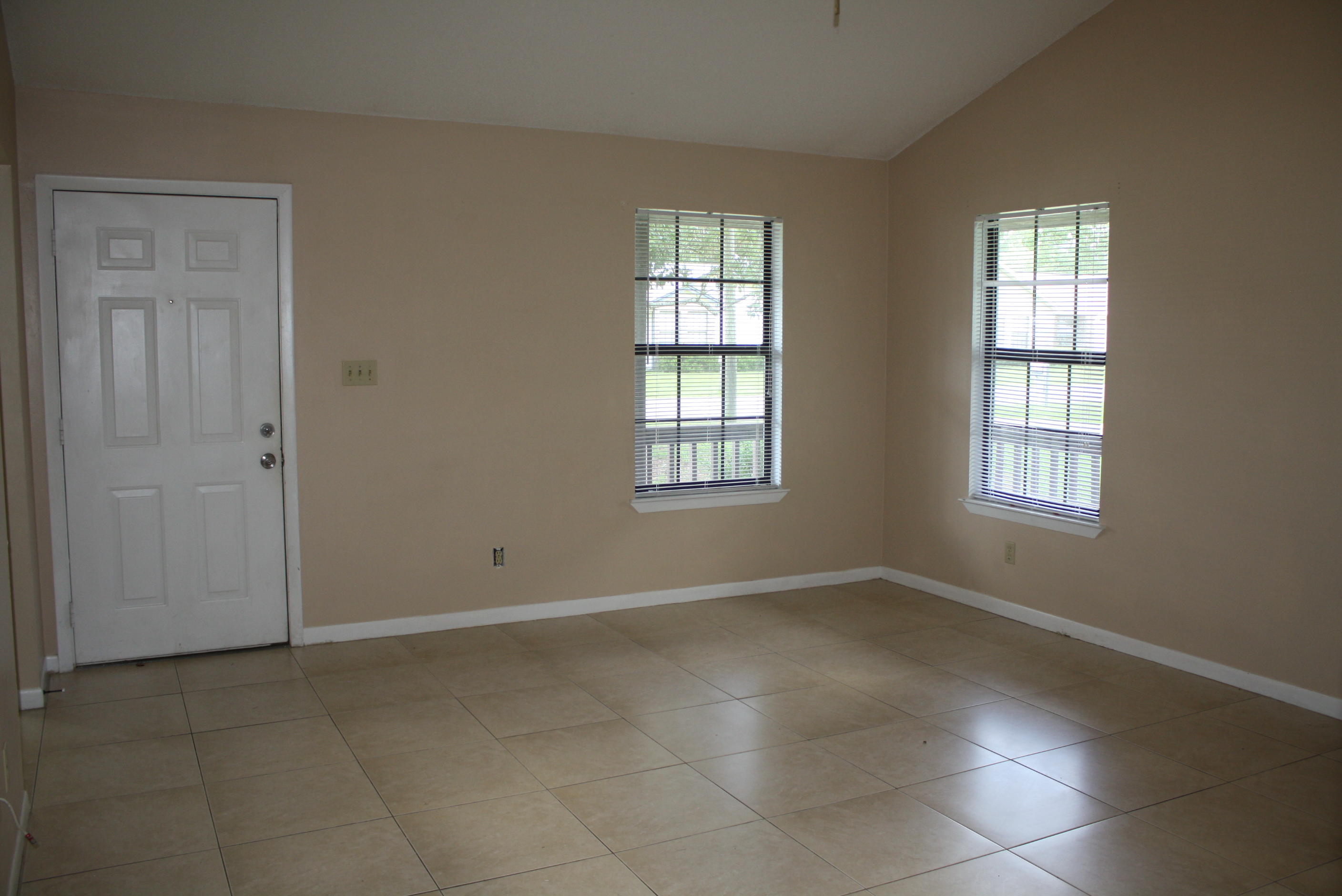 PINE MEADOWS 2ND ADDN - Residential Lease