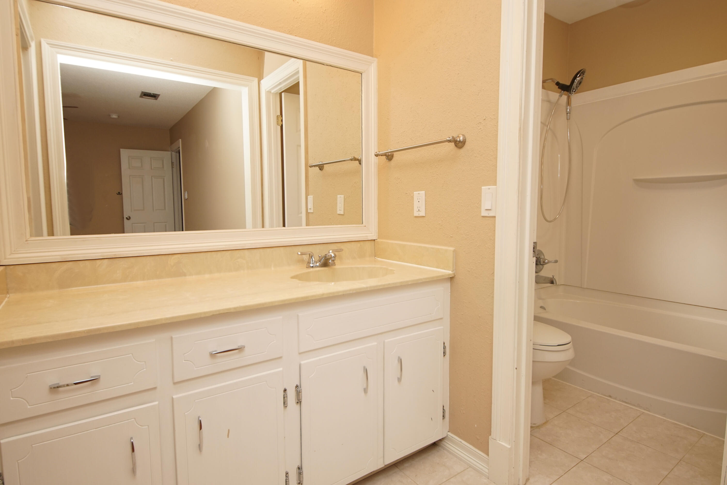 CARIBBEAN VILLAGE EAST 3 - Residential Lease