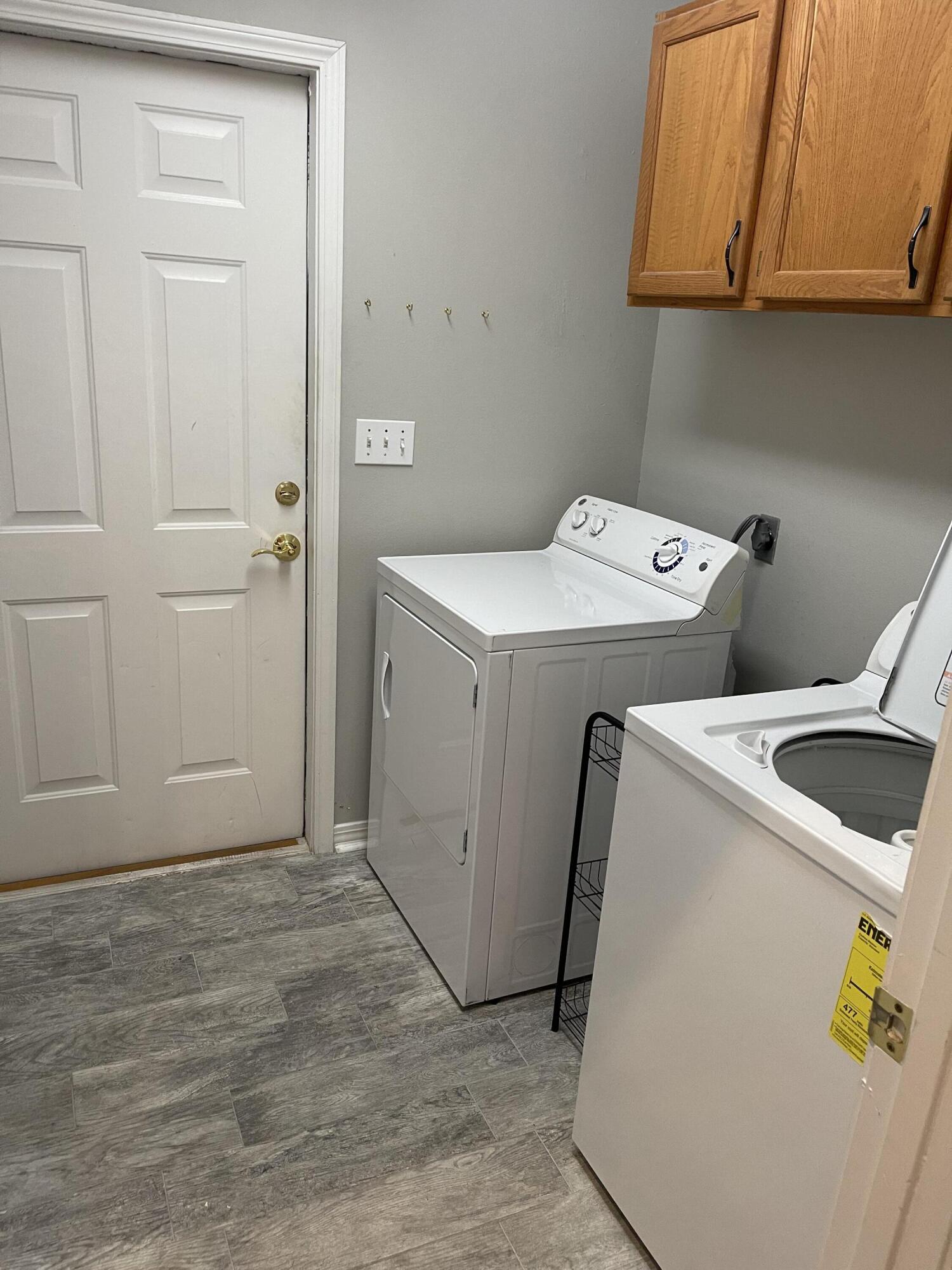 INDIAN WOODS - Residential Lease