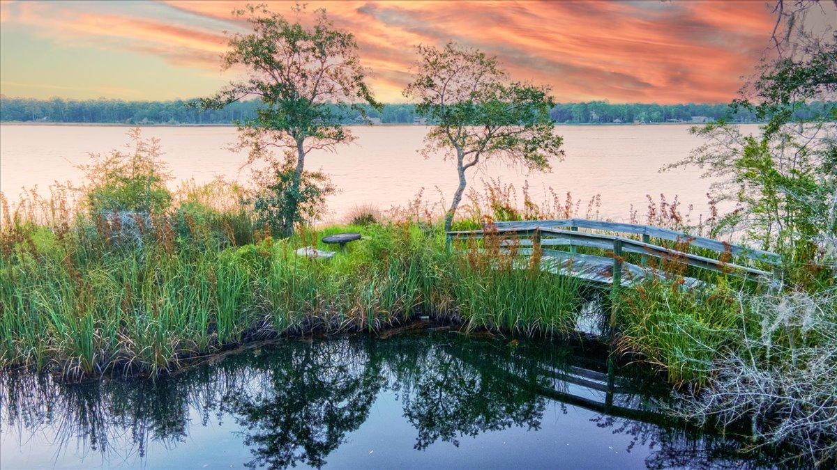 BAYOU BEND - Land
