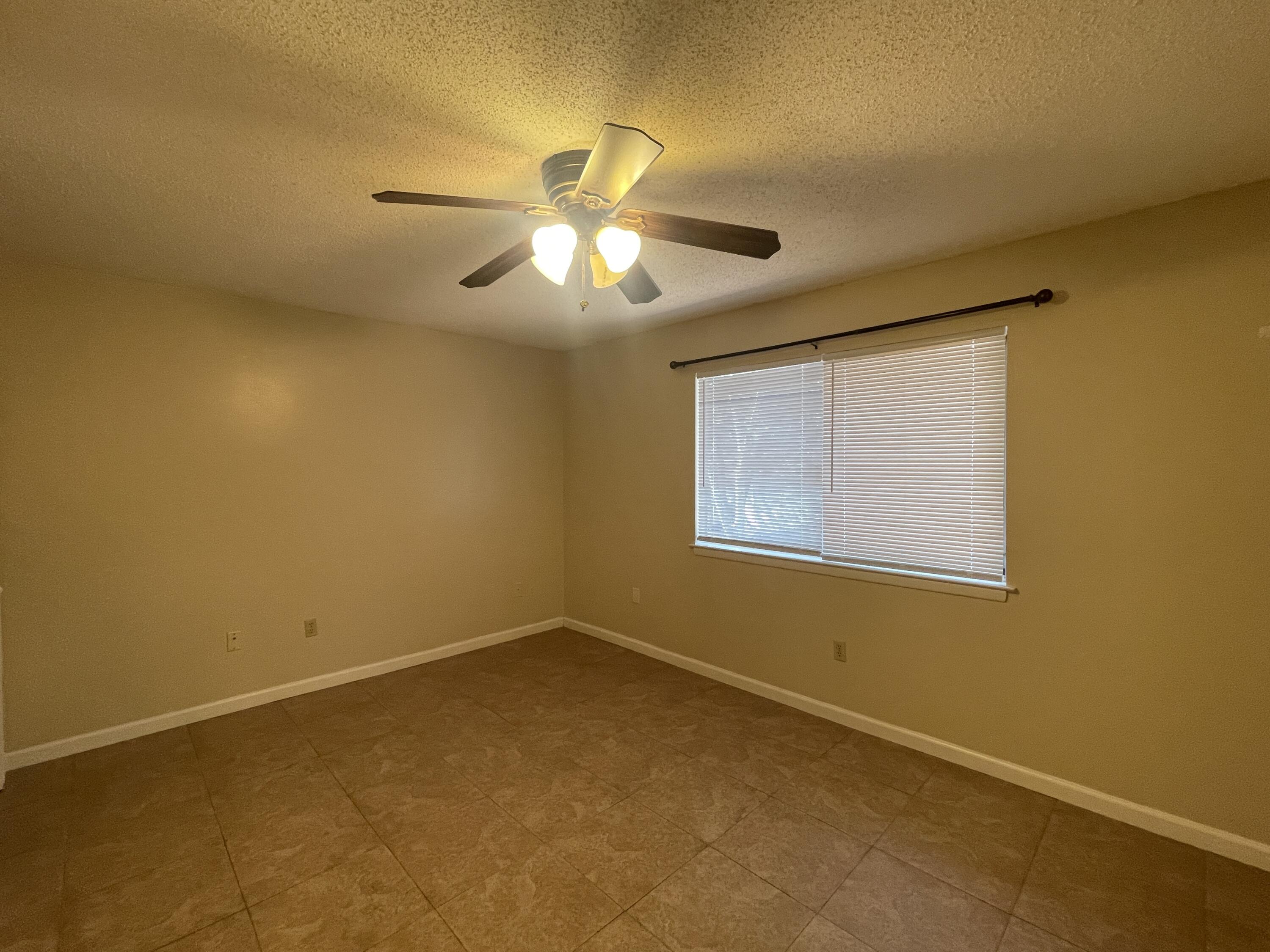 COLLEGE PARK CONDO - Residential Lease