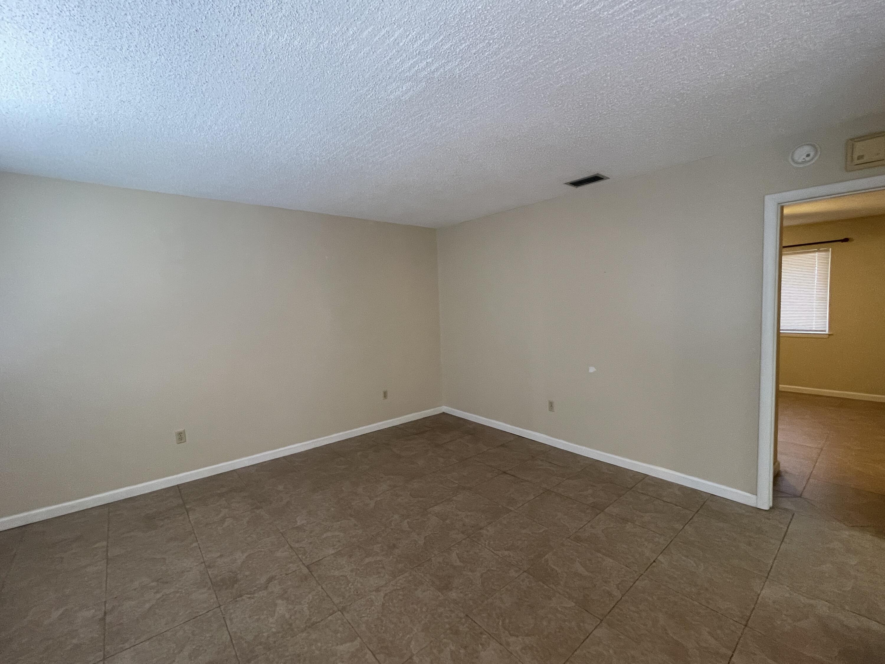 COLLEGE PARK CONDO - Residential Lease