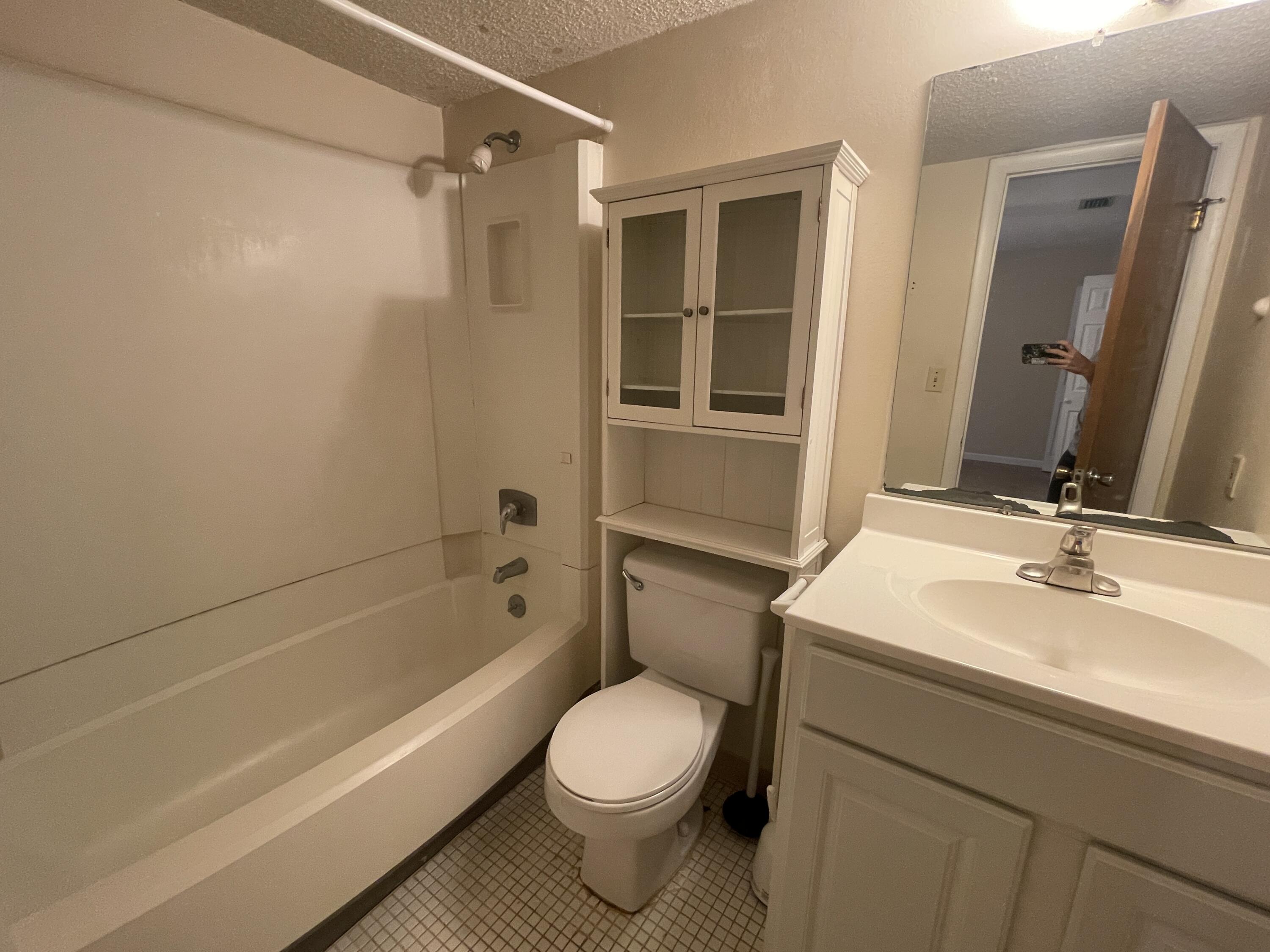 COLLEGE PARK CONDO - Residential Lease