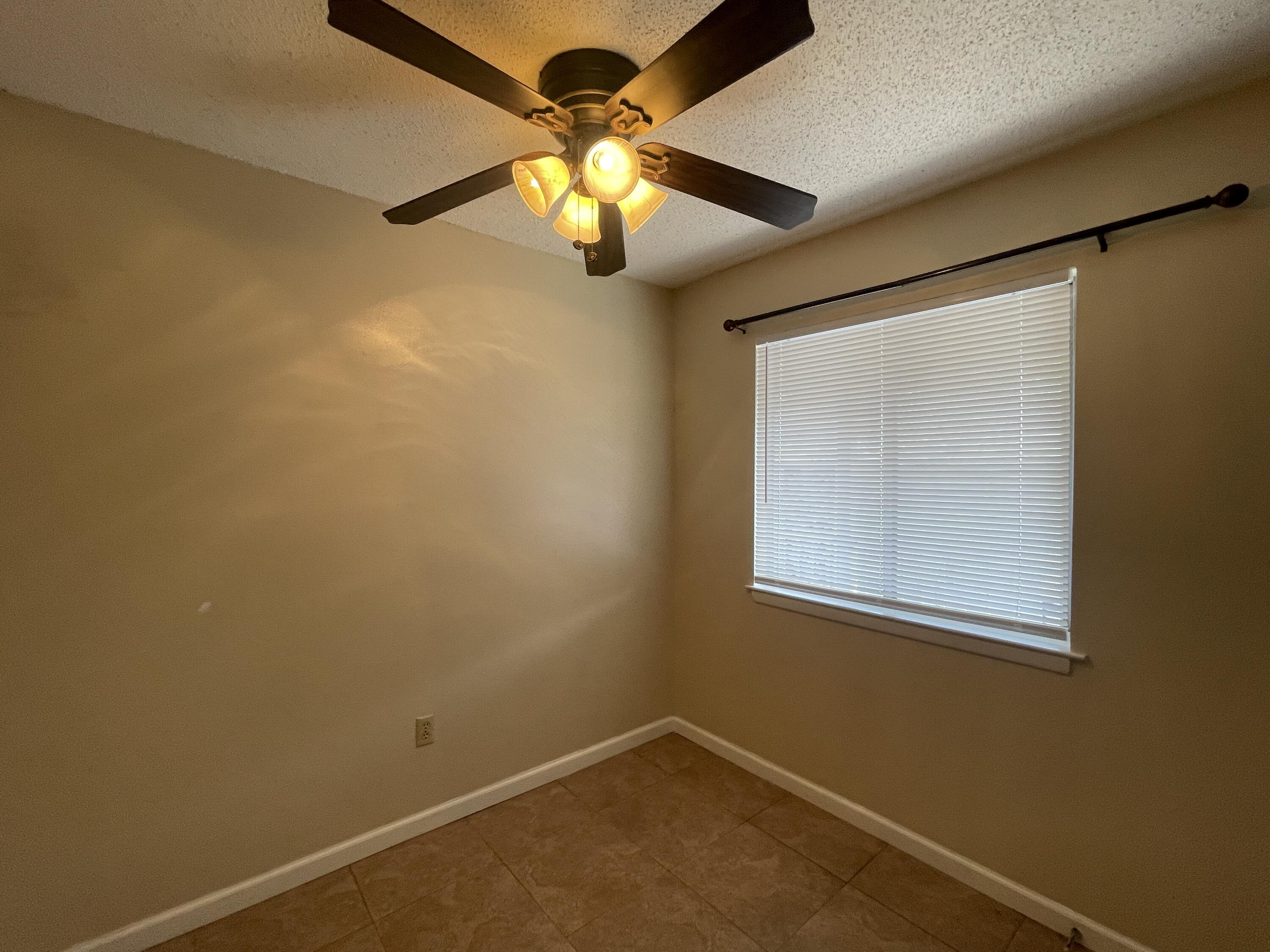 COLLEGE PARK CONDO - Residential Lease