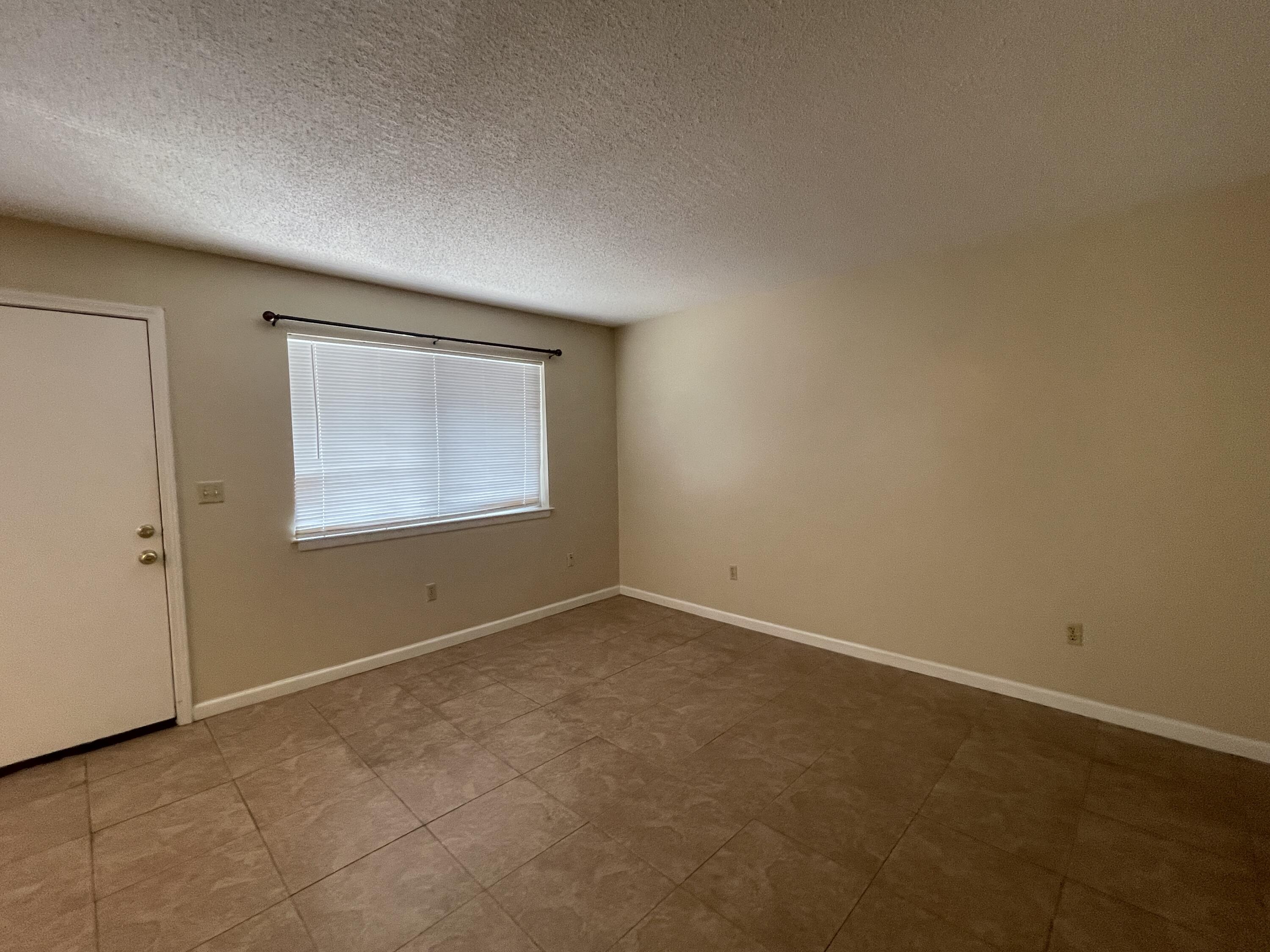 COLLEGE PARK CONDO - Residential Lease