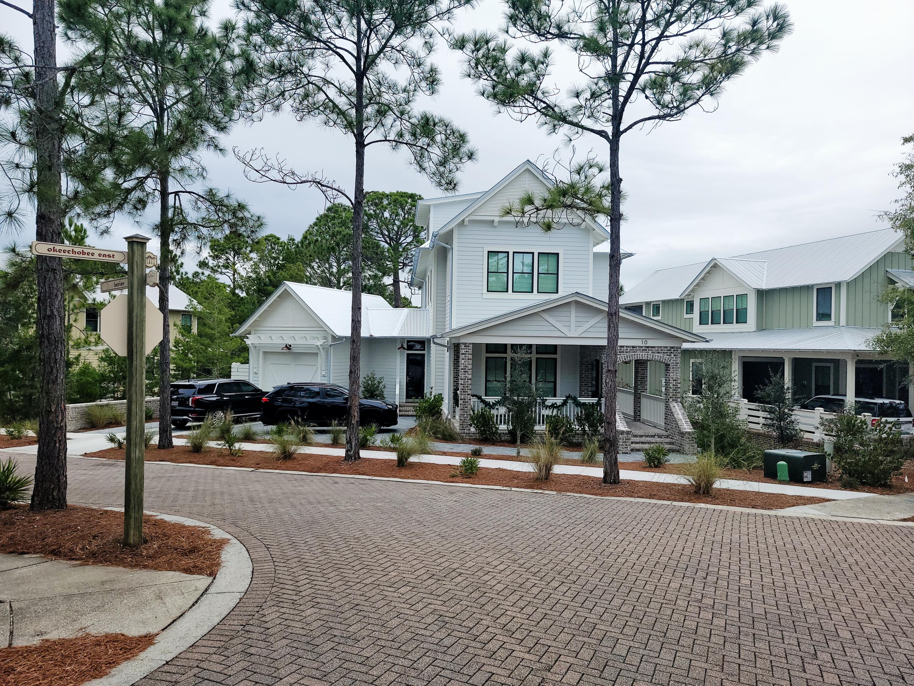 Forest Lakes - Residential