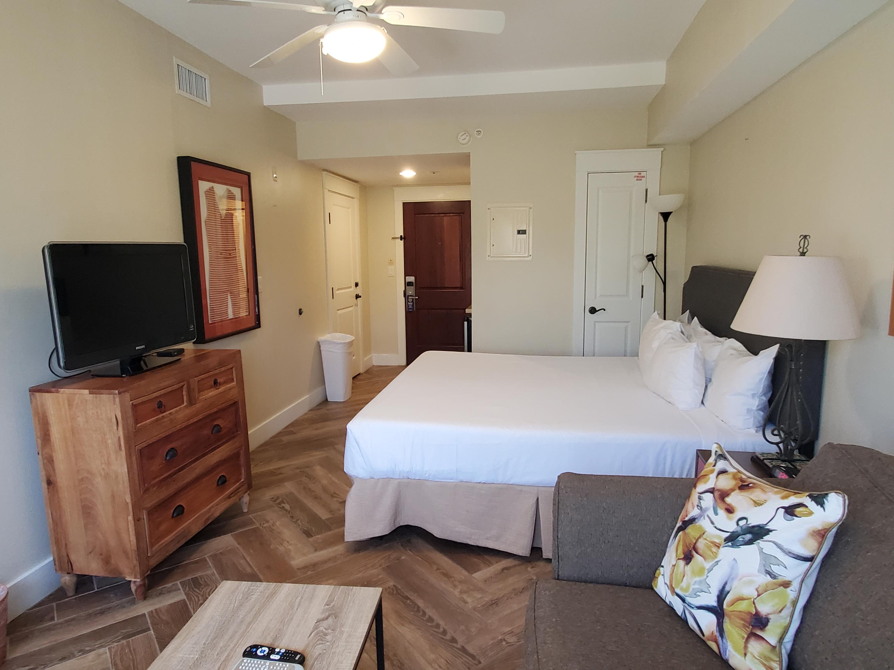 PILOT HOUSE - Residential Lease