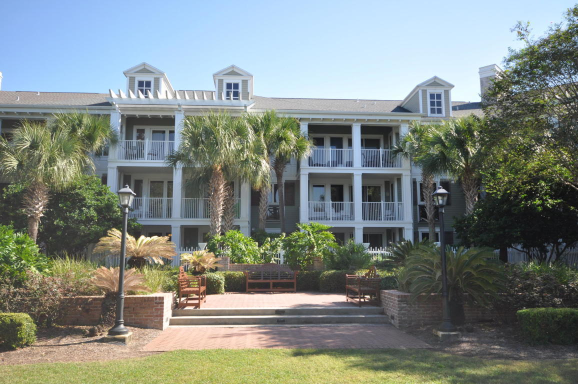 PILOT HOUSE - Residential Lease