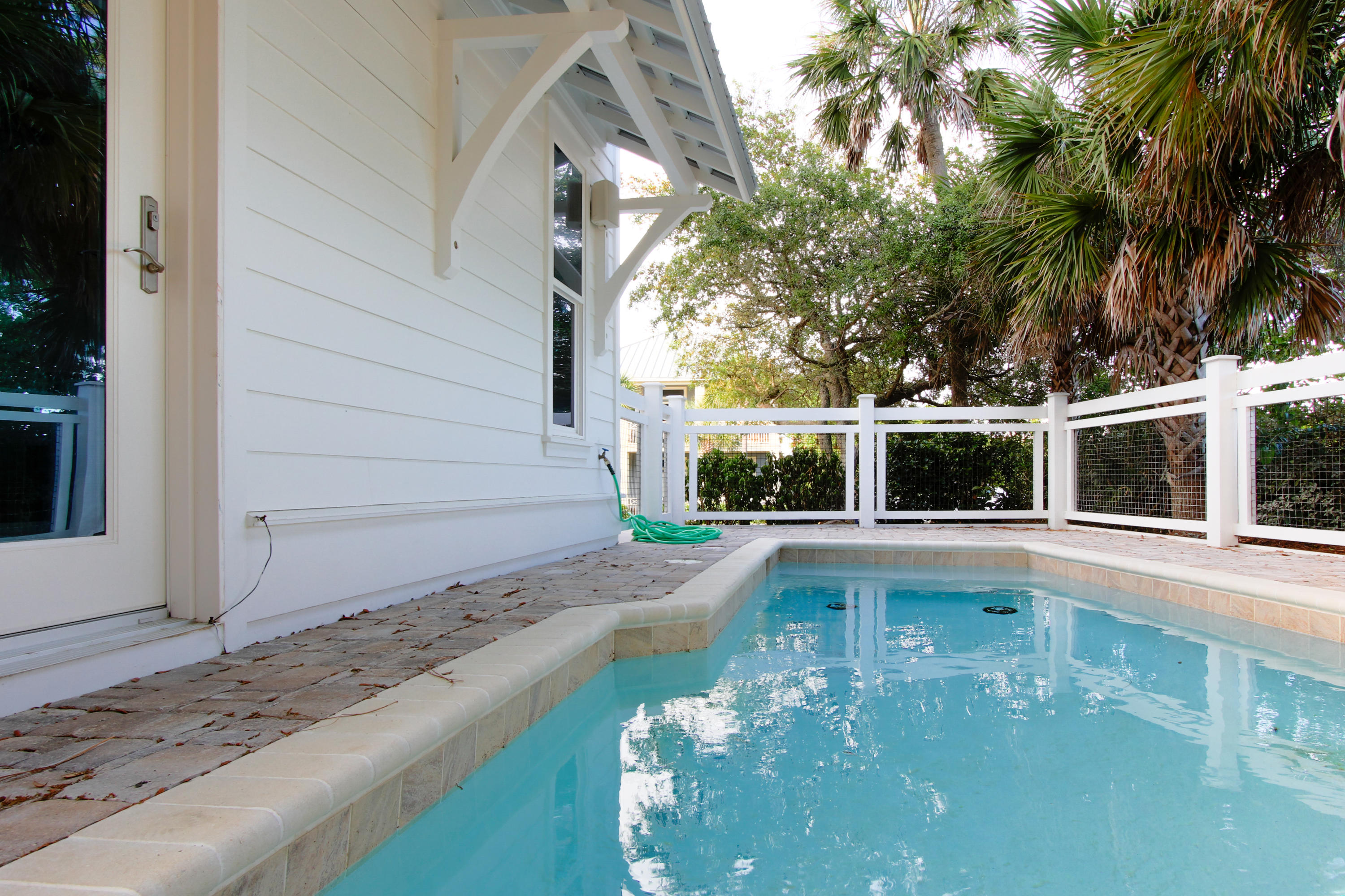 BEACH HIGHLANDS - Residential