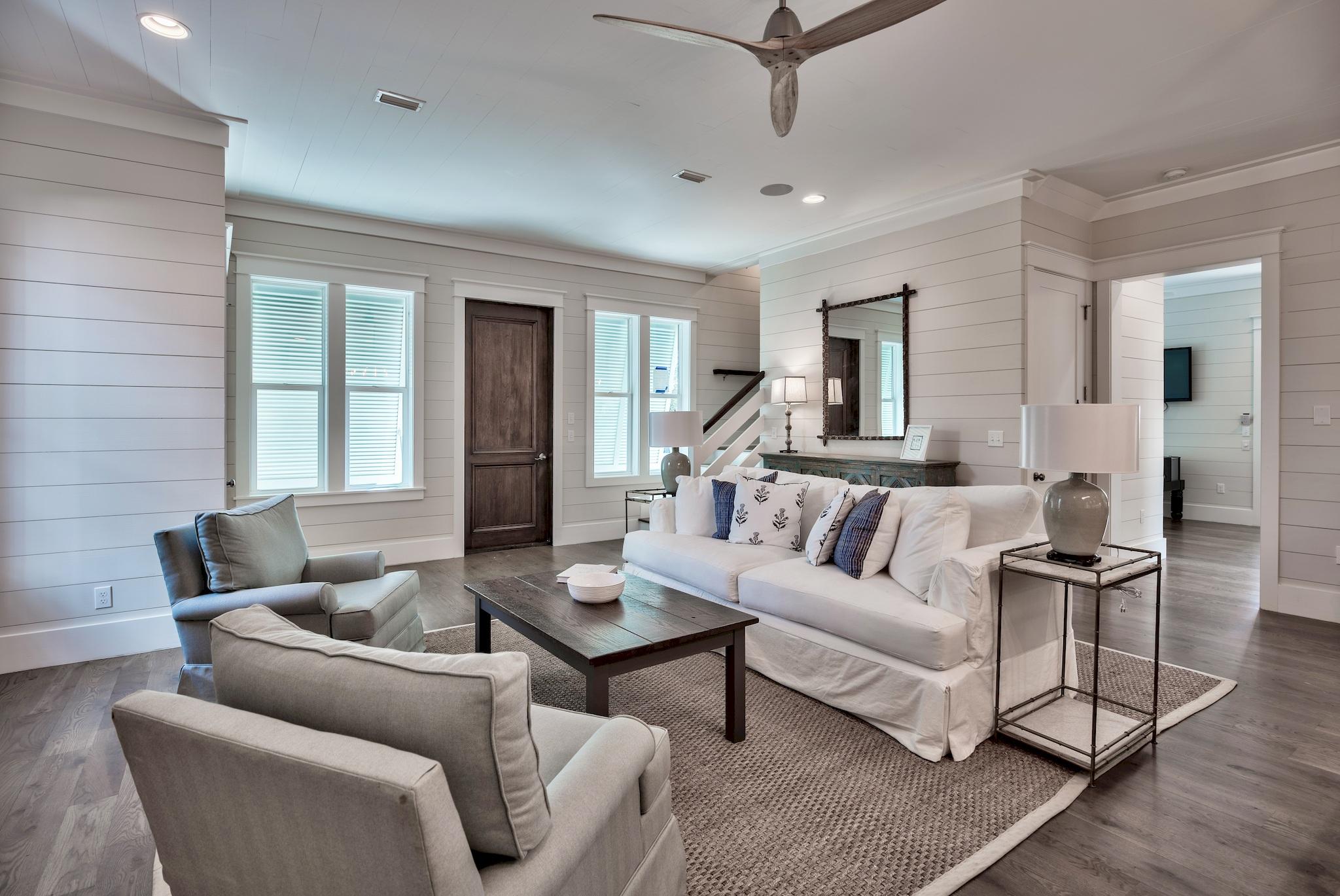 BEACH HIGHLANDS - Residential