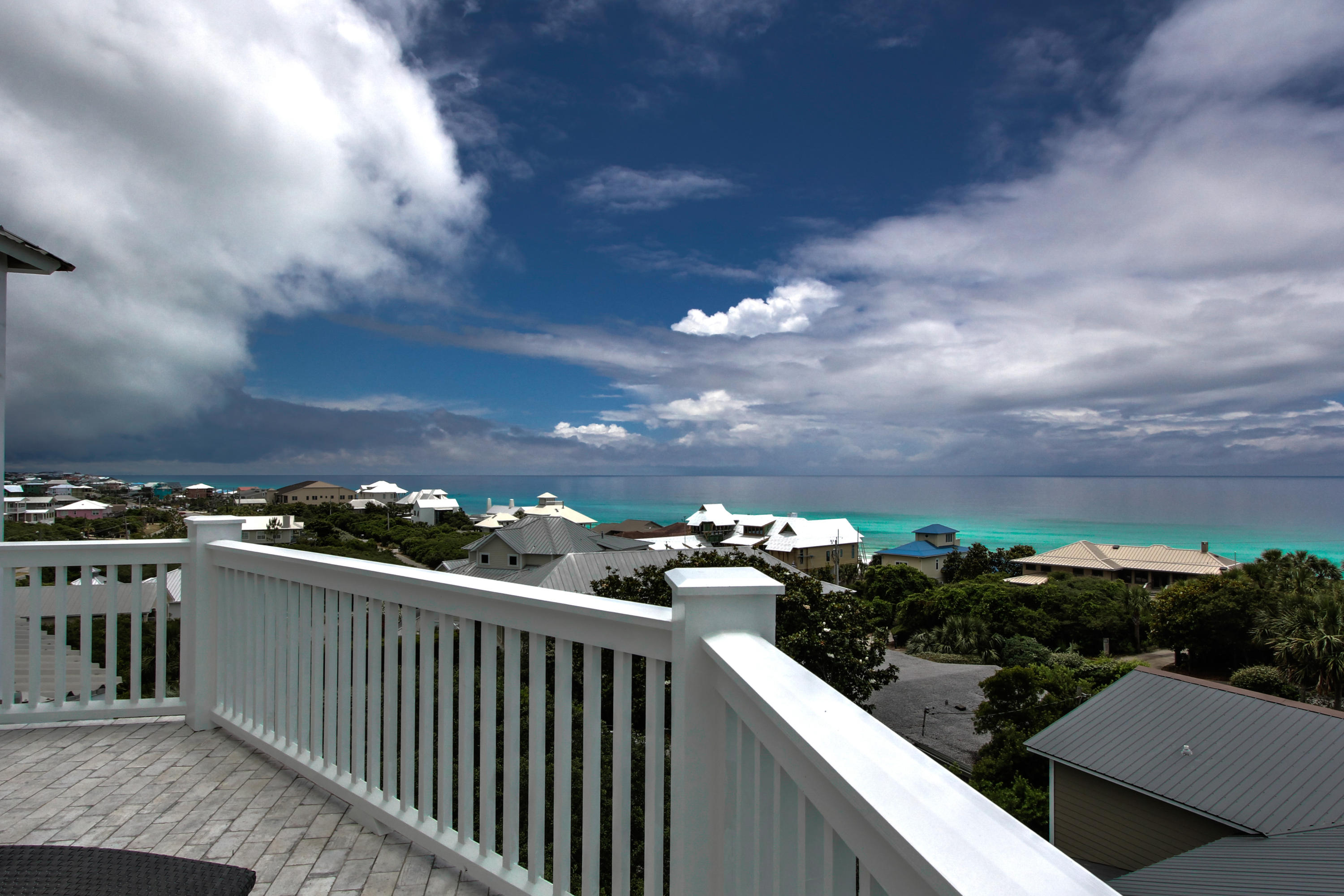 BEACH HIGHLANDS - Residential