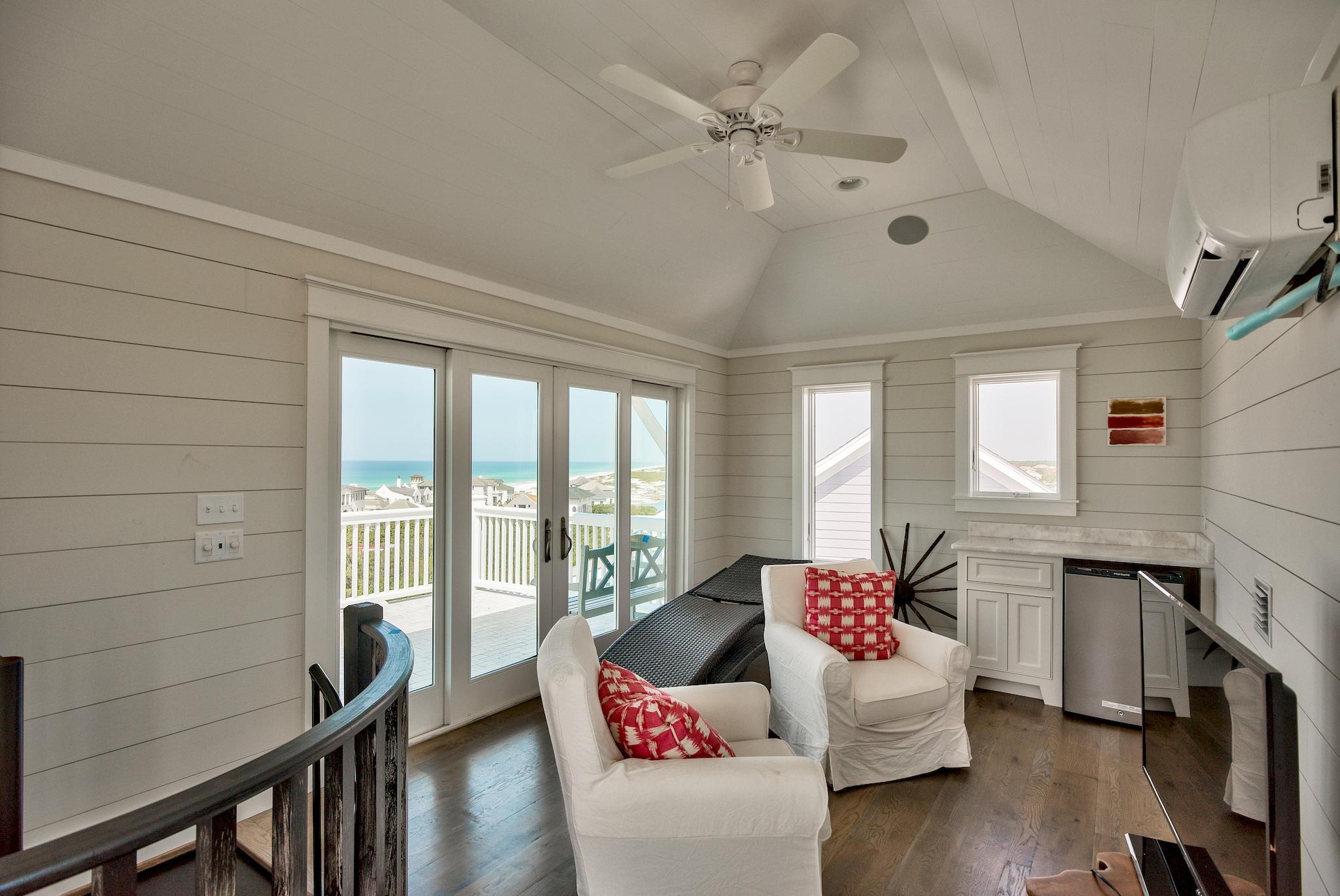 BEACH HIGHLANDS - Residential