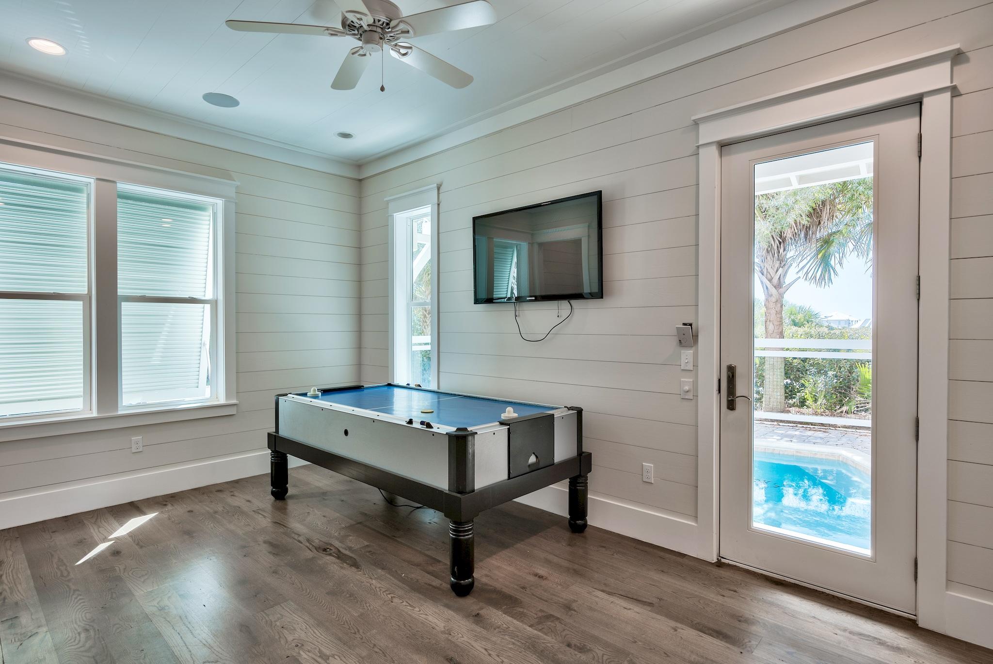 BEACH HIGHLANDS - Residential