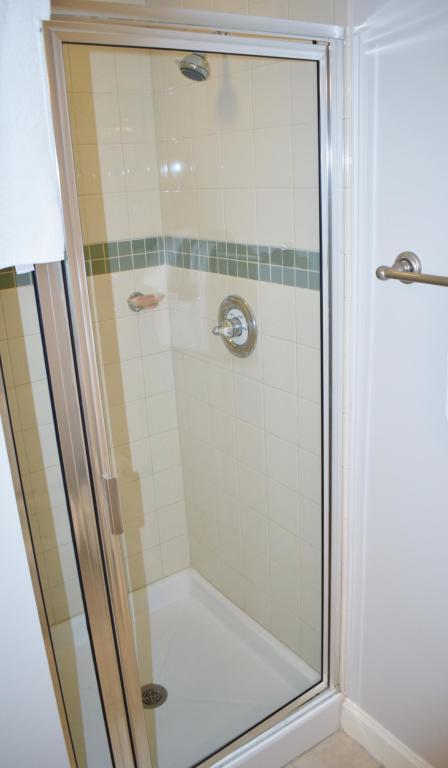 GRAND SANDESTIN THE - Residential Lease