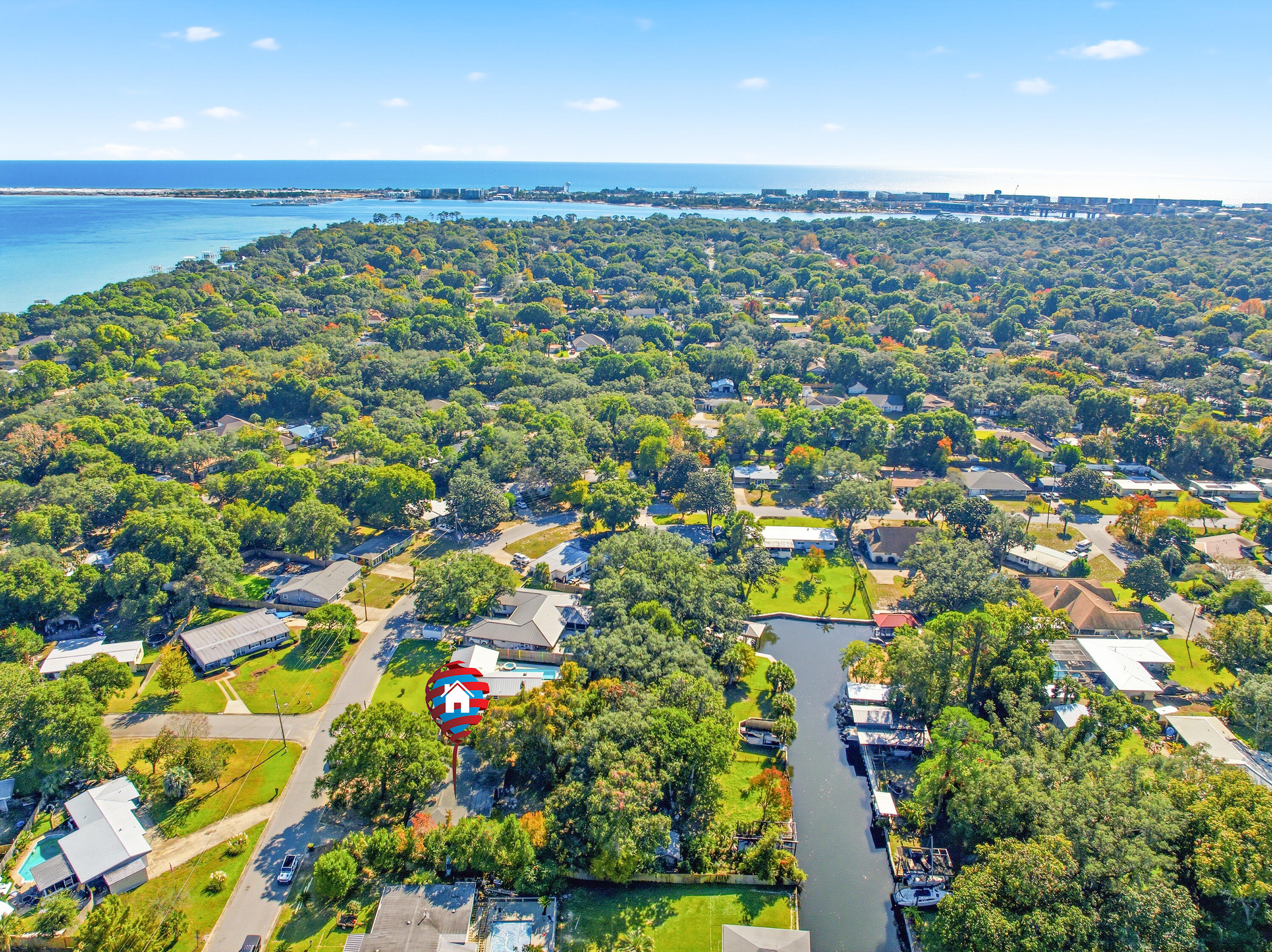 ELLIOTTS POINT - Residential