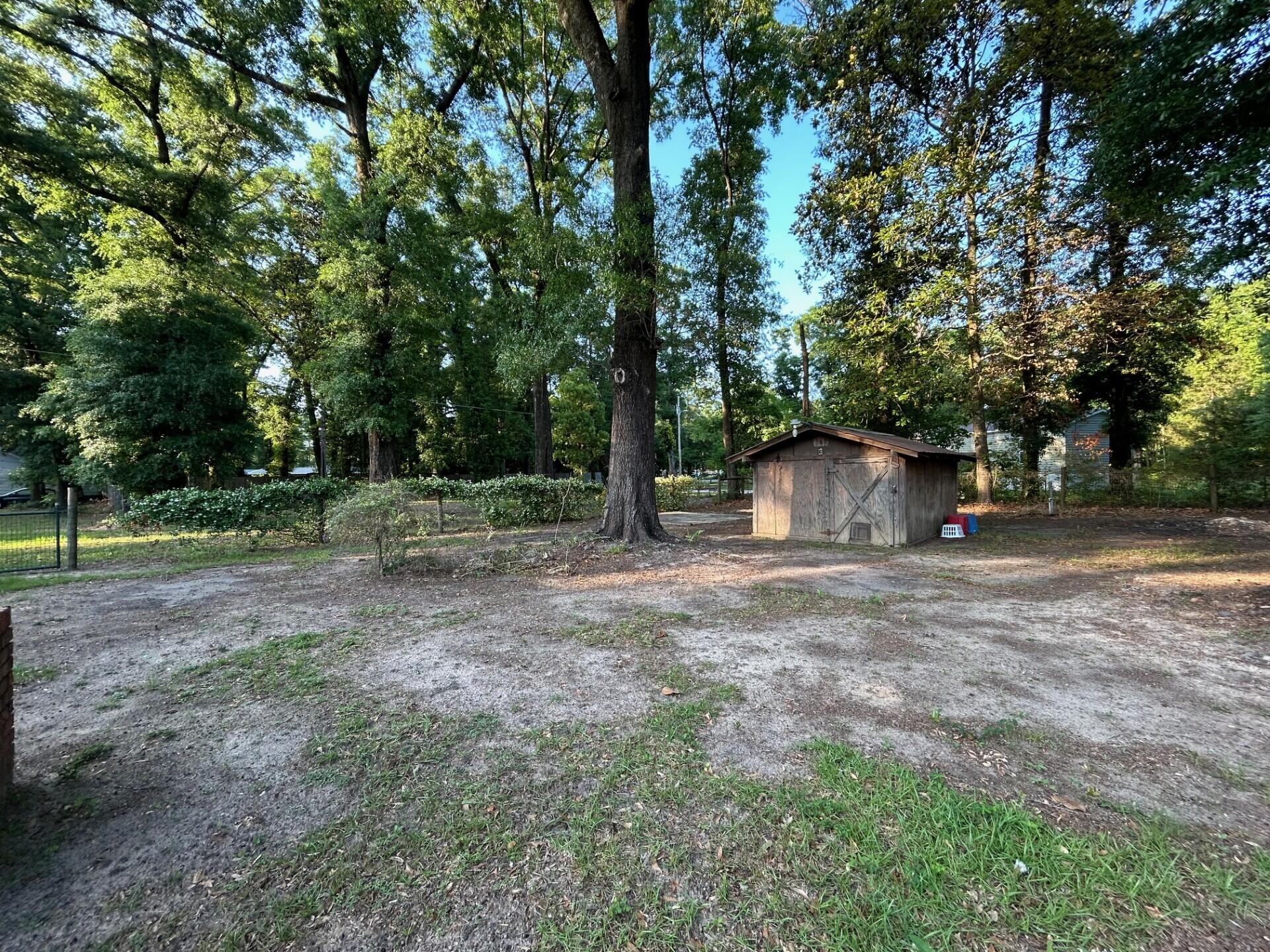 NORTH SUPERGROUP (221000.00) - Residential Lease